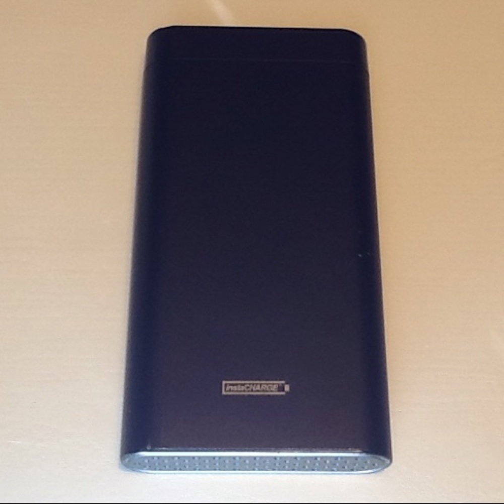 InstaCHARGE Dual USB Power Bank Battery charger